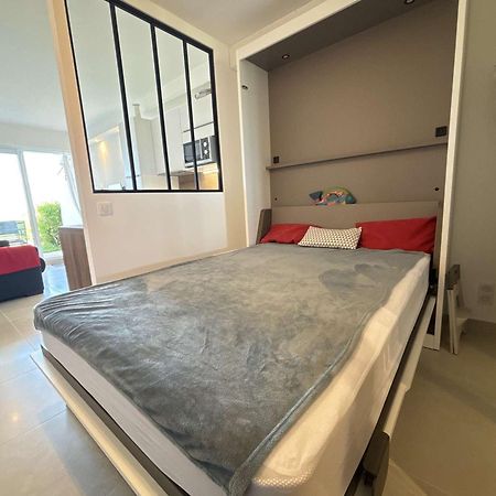Studio En Bord De Mer A Royan, Parking, Tv, Tout Equipe - Fr-1-494-67 Zewnętrze zdjęcie