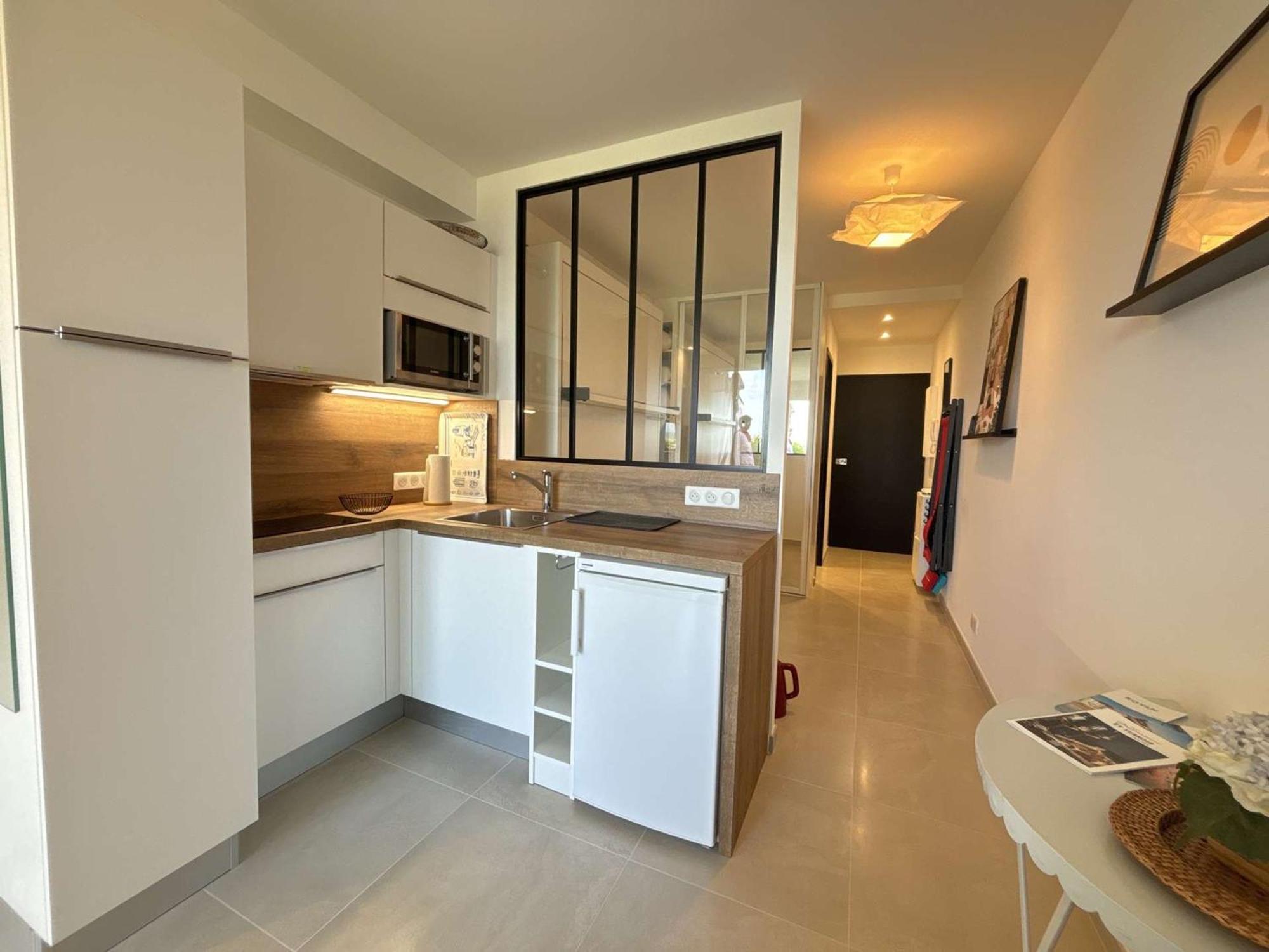 Studio En Bord De Mer A Royan, Parking, Tv, Tout Equipe - Fr-1-494-67 Zewnętrze zdjęcie